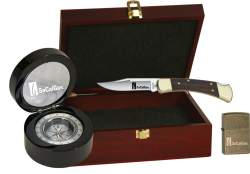 Rosewood Buck Hunter & Compass Gift Set with Lighter, 3 3/4" blade