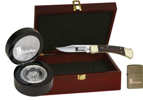 Rosewood Buck Hunter & Compass Gift Set with Lighter, 3 3/4" blade