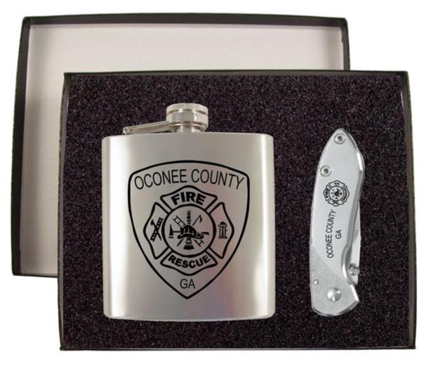 Engraved Flask & Buck Nobleman Gift Set