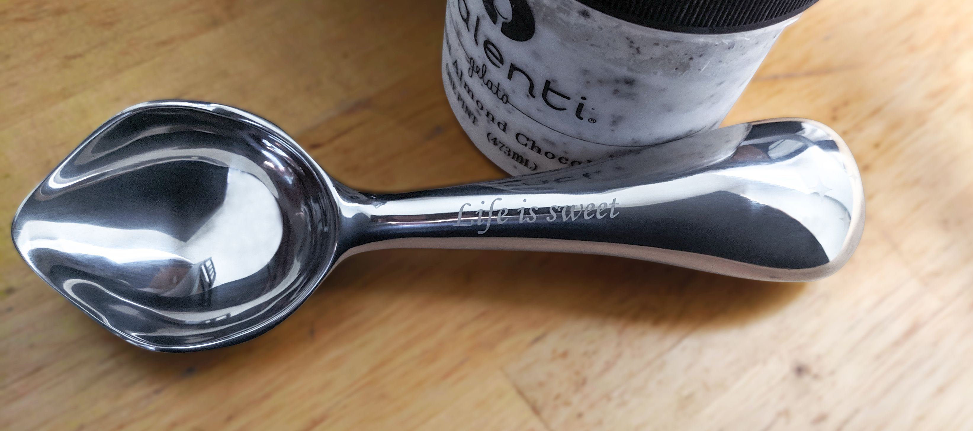 Silver ice cream shop scoop