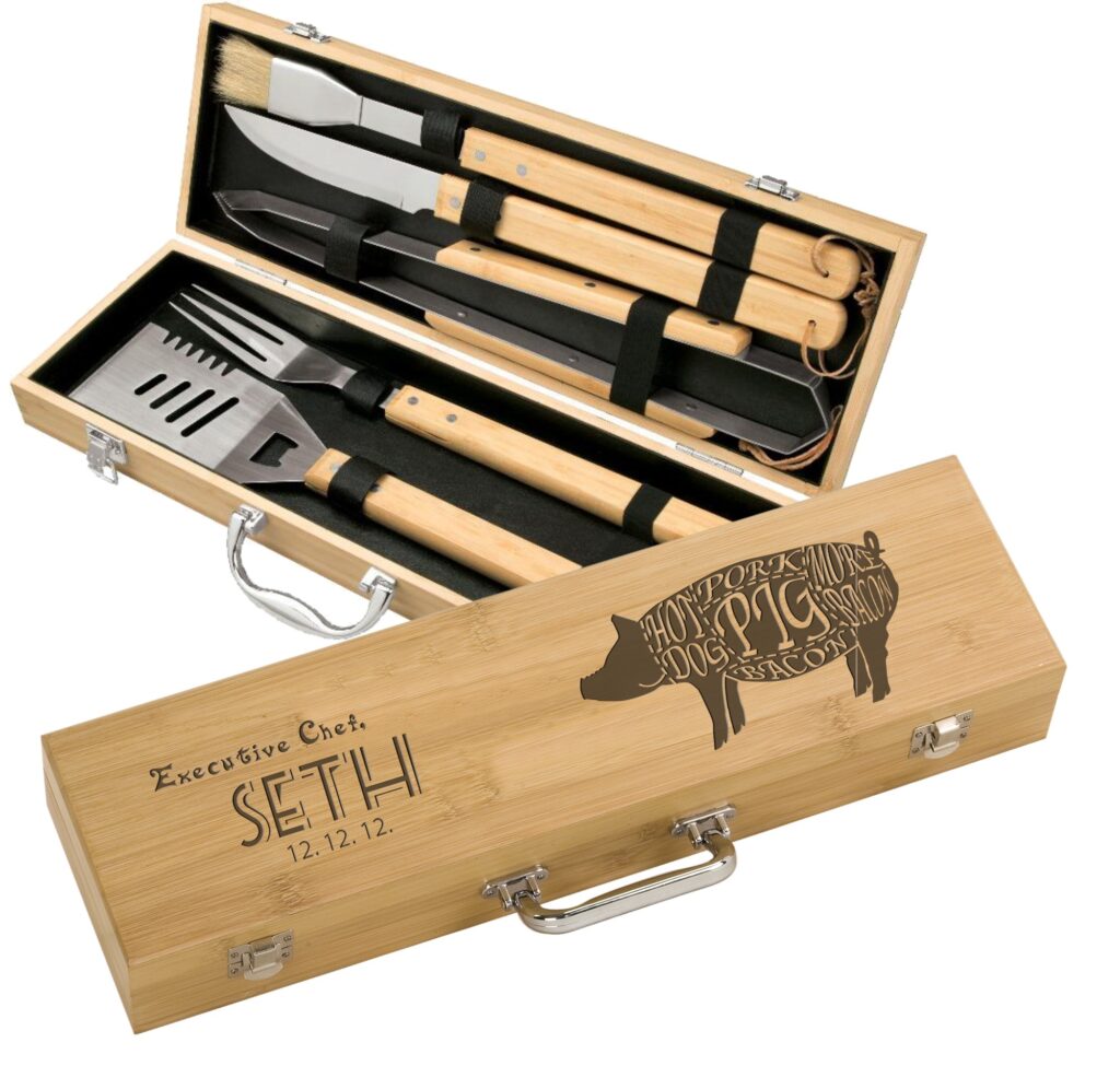 Engraved bbq set in a wooden box