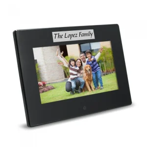 digital photo frame with personalized engraved plaque at top